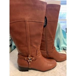 Charter club women's boots size 8.5 NIB